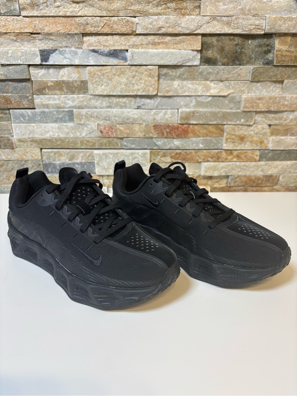 Nike Ava Rover GS Triple Black HF6331-002 5.5Y Women's 7 NIB ReactX